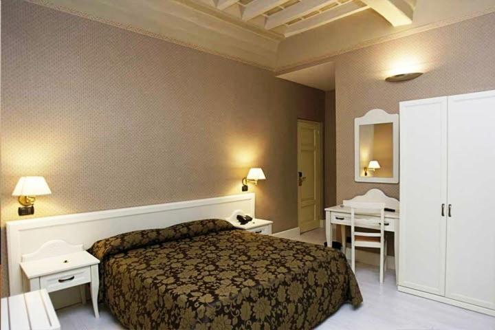 Palazzo Riario Bed & Breakfast Витербо Екстериор снимка